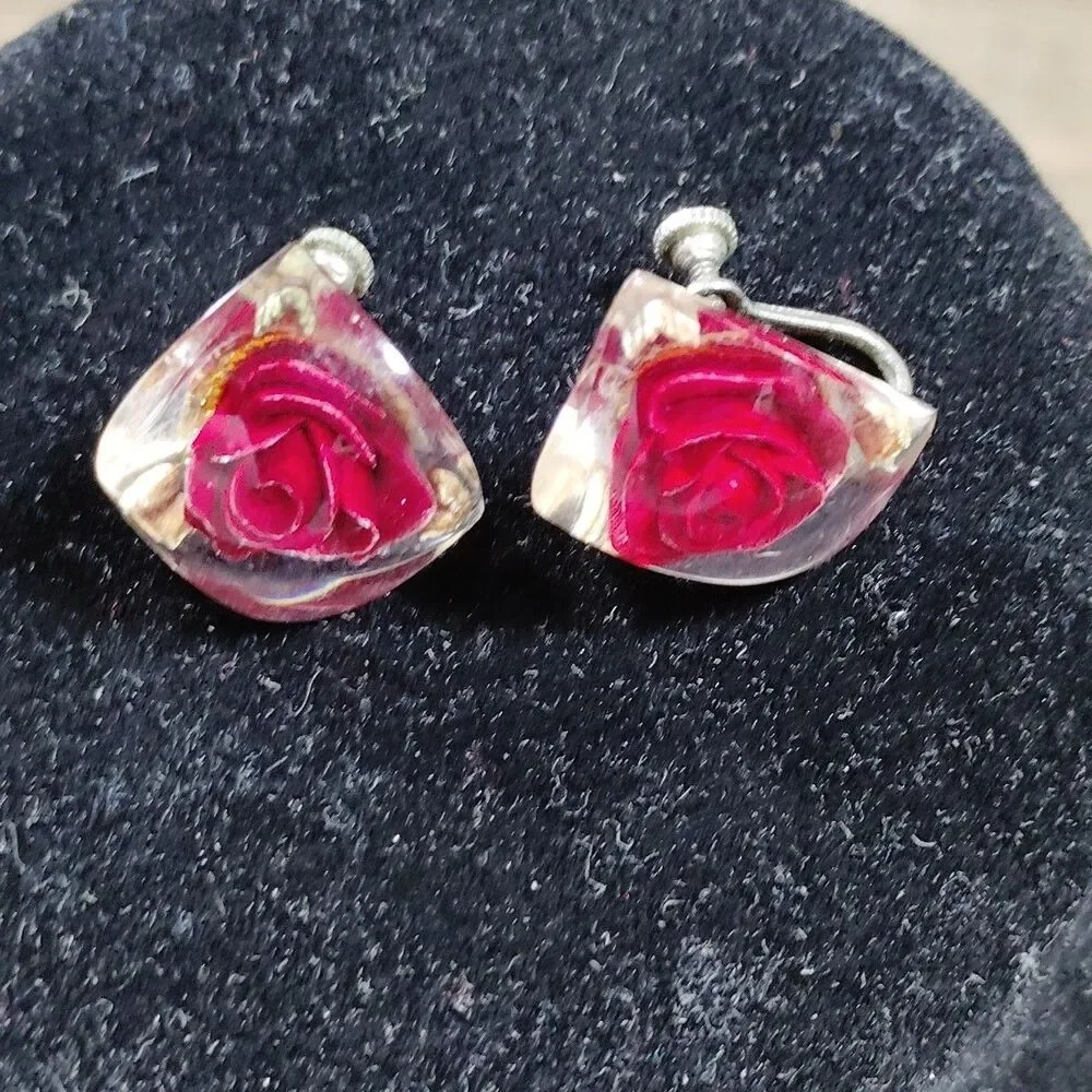 Vintage Rose Flower Screw Back Earrings Lucite Reverse Carved Jewelry Red